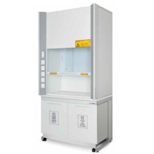 Fume exhaust cupboard with aspirator