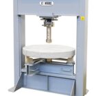 Testing round slab to ASTM C1550 in the 350 kN flexure frame 50-C1711/FR